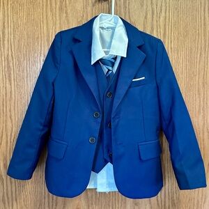 Classic Blue Men's Suit with Tie